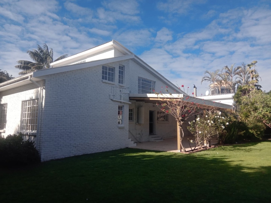 4 Bedroom Property for Sale in Noorsekloof Eastern Cape